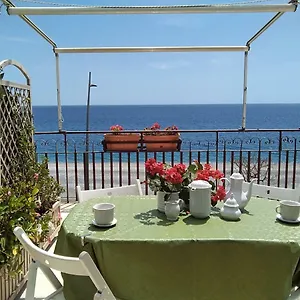 https://centrocitta-beach.sicilyhotelsitaly.net